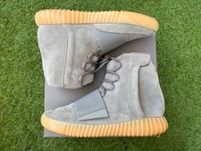 10.5 US Yeezyboost 750 Gray Gum