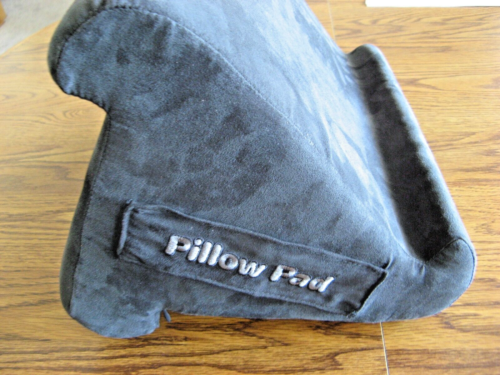 Pillow Pad - Multi Angle Cushioned Pillow Stand - Gray - Picture 1 of 4