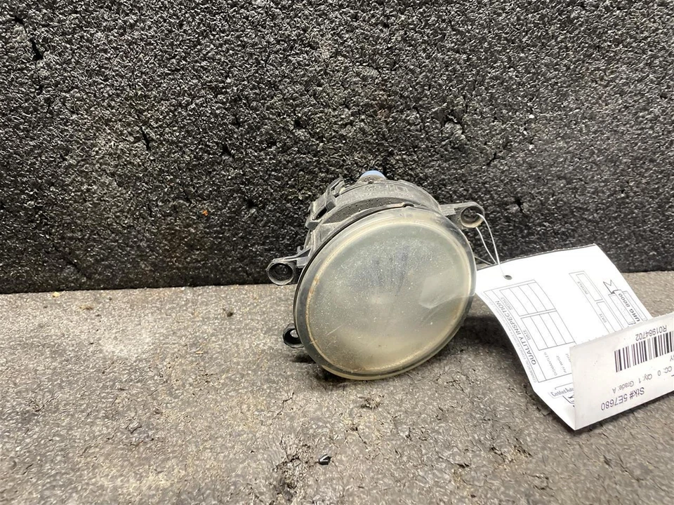 Used Driving Light fits: 2015 Toyota Venza Fog-Driving Grade A Foto 2 de 4