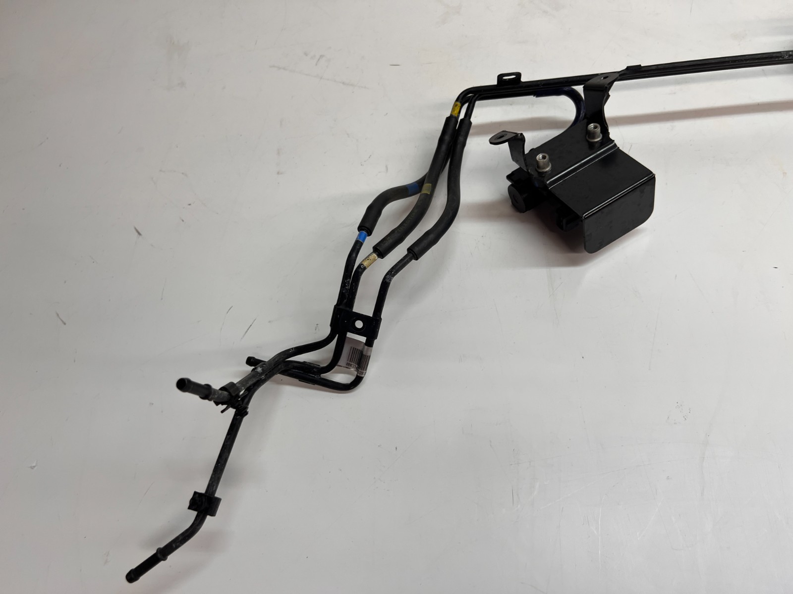 FERRARI 488 PISTA F8 TURBOCHARGING RIGID PIPE SOLENOID VALVE OEM 334351 316062