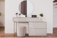 Schminktisch Mit Spiegel + Hocker Klare Formen, GemüTliches Interieur