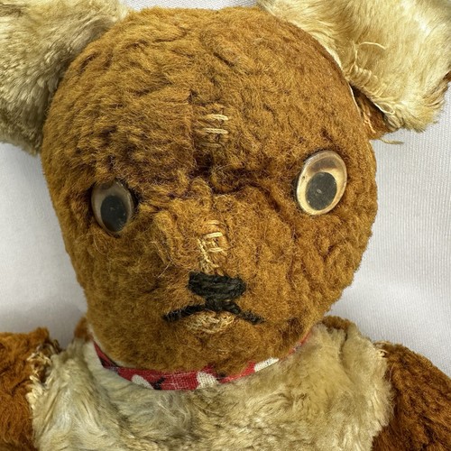 Peluche antiguo de oso relleno de paja de 9 pulgadas con ojos googly cosido a mano peluche temprano - Imagen 3 de 12