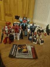 Transformers Combiner Wars Protectobots Defensor