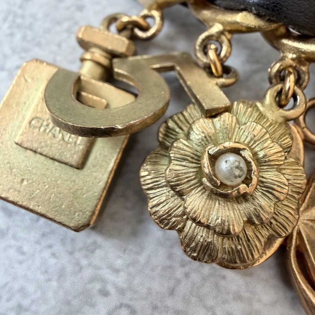 Rare CHANEL Vintage Brooch Icon Charm 94P Used image 9