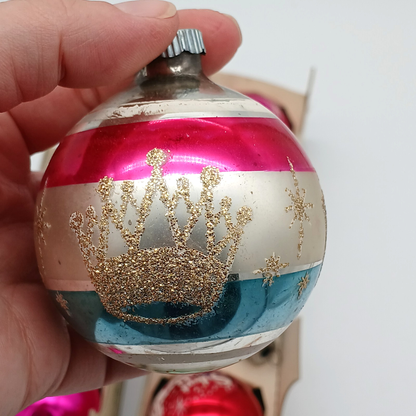 10 Vintage SHINY BRITE Glitter Mica Christmas Ornaments 2 5/8" Original Box