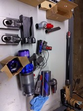 Dyson V15 Detect Pro Stick Vacuum Si, 448701-01 Used 