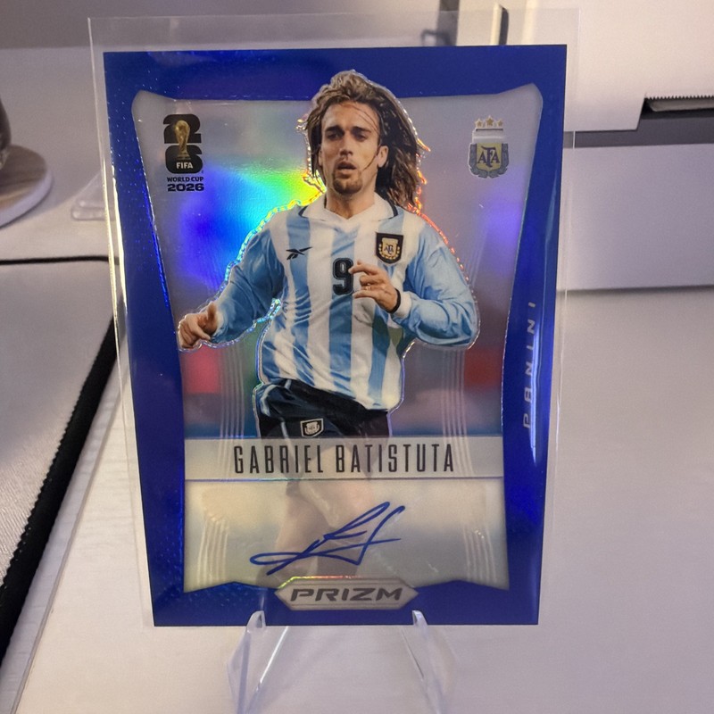 2026 Prizm World Cup Gabriel Batistuta 2012 Throwback Signatures Blue Auto #/49