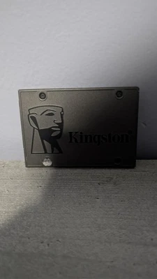 Kingston A400 240GB 2.5 SATA III Internal Solid State Drive - Image 1 of 4