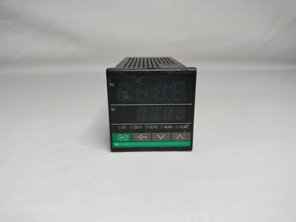 RKC Instrument CH102 FK02-V*GN-NN Digital Temperature Controller 100-240VAC - Image 3 of 4