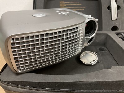 Dell 1200MP DLP Portable Projector VGA 2000 Lumens w/ Remote Case