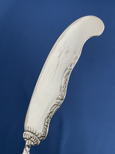 Esparcidor de mantequilla de mango plano Rogers AA plateado 5 3/8" 1895 ""Chevalier"" - Usado en excelente condición - Imagen 8 de 9