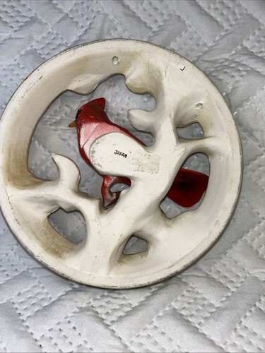 VINTAGE CERAMIC ROUND WALL Hanging with CARDINAL, FLOWERS & BRANCHES -7" ACROSS - Picture 6 of 12