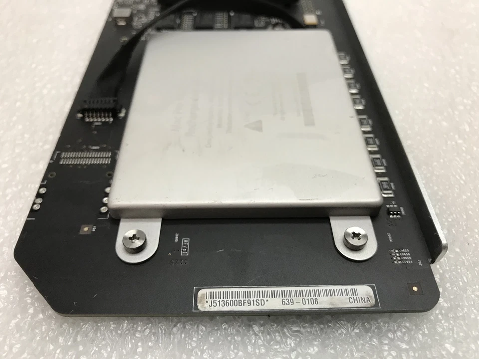 Apple A1247 MacPro 630-9323 PCIe Raid Card w/ Apple A1228 Rechargeable Battery - Image 3 of 4