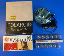 POLAROID Flashgun 268 with M3 Flash Bulbs Untested