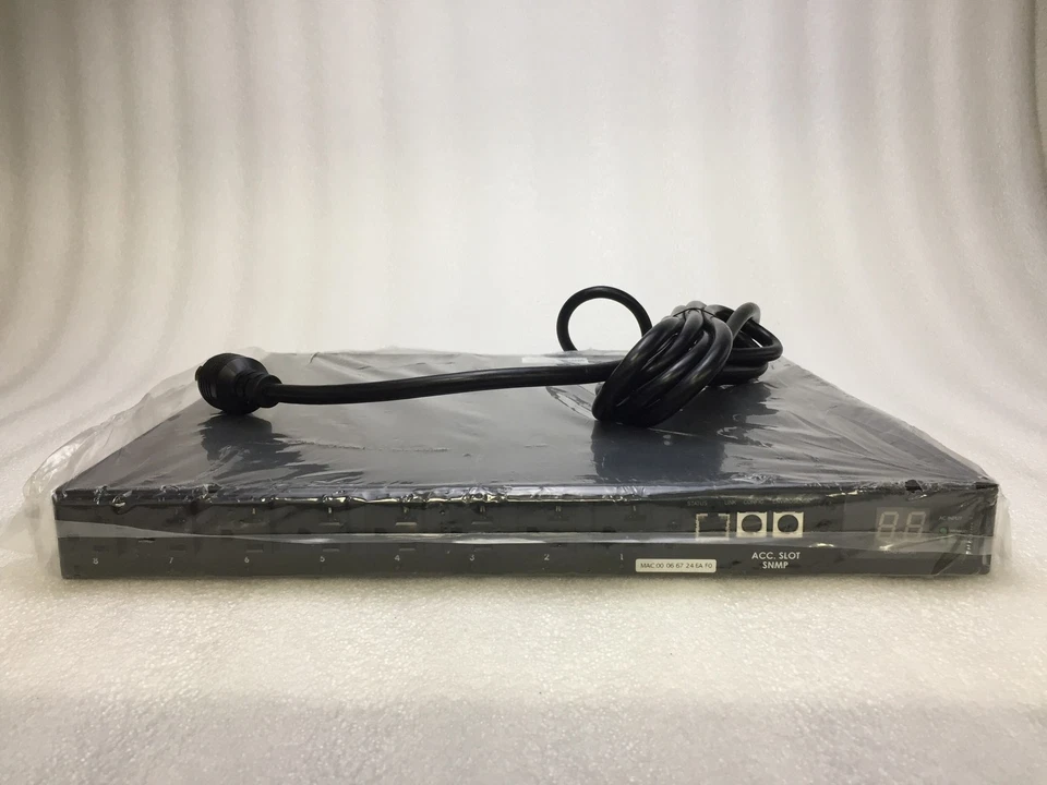 Tripp Lite PDUMH20ATNET PDU Switched ATS 120V 20A 16 Outlet NEW OPEN BOX - Image 3 of 4