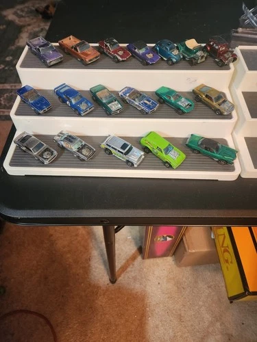 hot wheels redlines lot vintage 18 Cars.