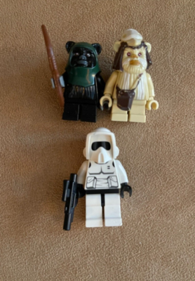 7956 LEGO Complete Star Wars Ewok Attack minifigures flying