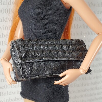 2F~ PURSE ~ 11.5'' 1/6 DOLL HERVE LEGER BY MAX AZRIA BLACK PLEATHER SNAP CLUTCH