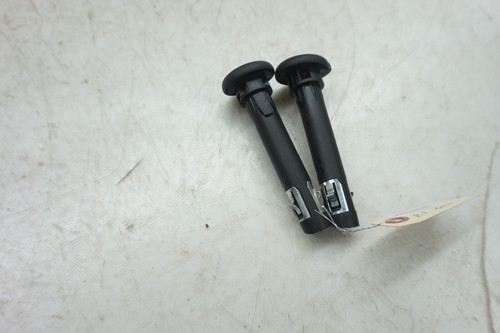 2020-2022 Kia Telluride OEM Right Front Seat Headrest Guide Sleeves - Picture 3 of 6