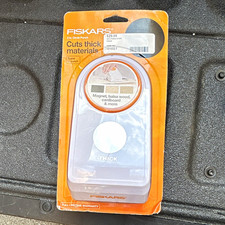 Fiskars 2" Circle Punch Cuts Thick Materials 109090-1003 New