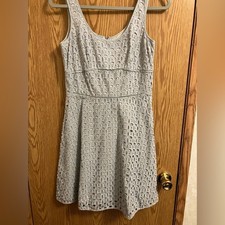 Ann Taylor Loft Pale Blue Eyelet lace fit and flare dress Women's Size 6