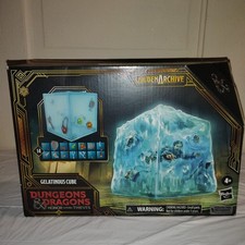 Hasbro Golden Archive Dungeons & Dragons Gelatinous Cube Figure 7.8in 4