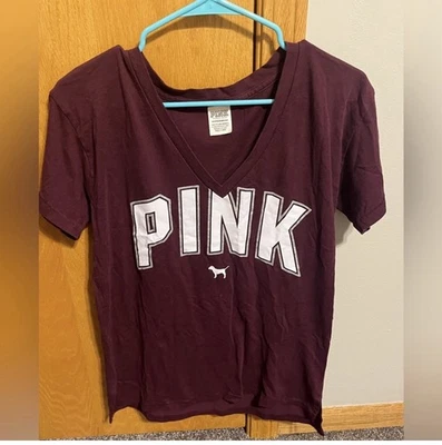 PINK Victoria’s Secret Maroon V Neck Short Sleeve Tee Women’s Size XS Preppy - Image 1 of 4
