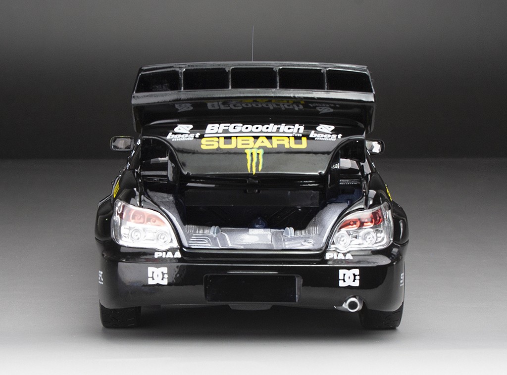 Sun Star 5582 1/18 Subaru Impreza WRC06 Ken Block Gymkhana 2008