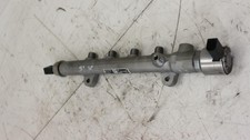 Mercedes Benz SLK R172 Einspritzleiste A6510700595