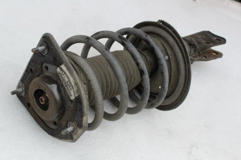 1998 BUICK LESABRE LEFT DRIVER SIDE FRONT STRUT SPRING 1503353 - Image 2 of 4