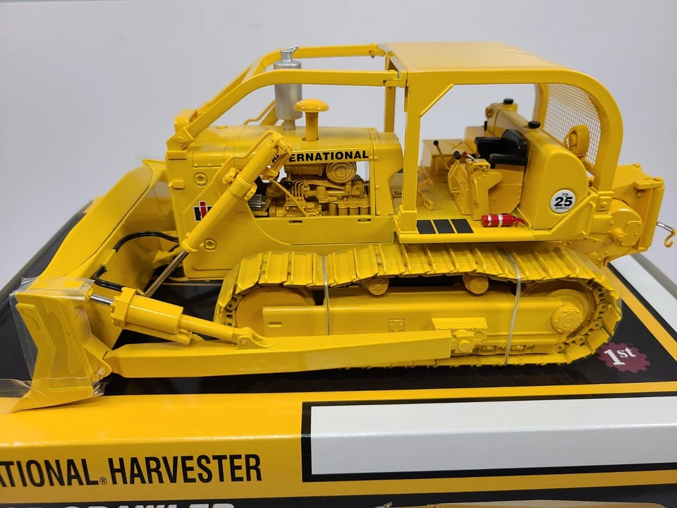 International IH TD-25 бульдозер Sweep ROPS лебедка первая передача масштаб 1:25 #70-0186 новый - Изображение 2 из 4