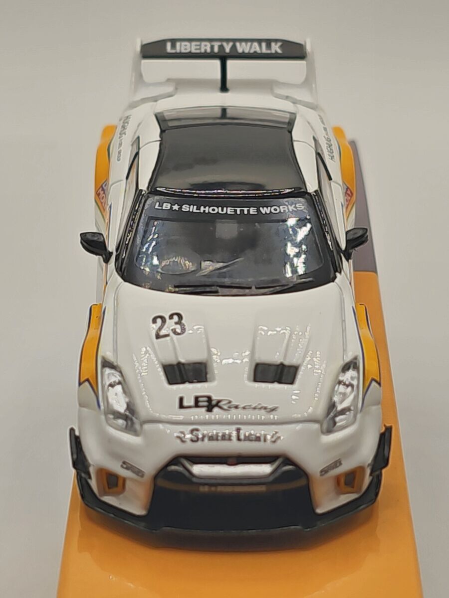 Mini GT Nissan R35 LBWK-Silhouette Works GT 35GT-RR Ver.1 LB Mini GT Nissan R35 LBWK-Silhouette Works GT 35GT-RR Ver.1 LB