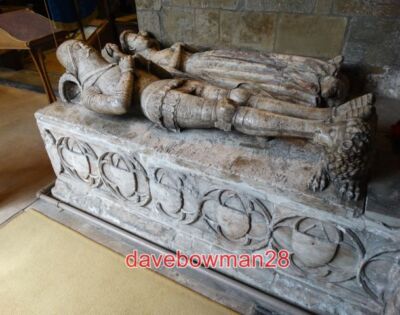 FOTO BILDNIS ALBASTERGRAB IN DARFIELD PFARRKIRCHE DAS GRAB EINES RITTERS UND