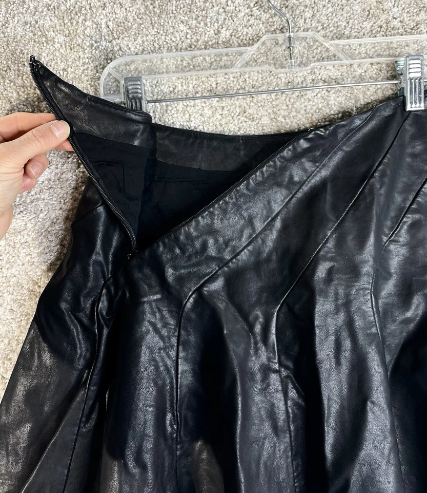 Free People 女式 0 码黑色迷你皮革聚氨酯褶饰裙 — 第 4/4 张图片