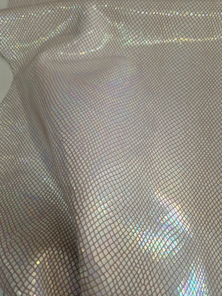 Cuero de oveja col. blanco arco iris, cuero estampado serpiente brillante iridiscente Foto 3 de 4