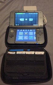 Nintendo New 3DS XL Gray/Black Handheld 4GB 3D Touchscreen w/ Charger Case