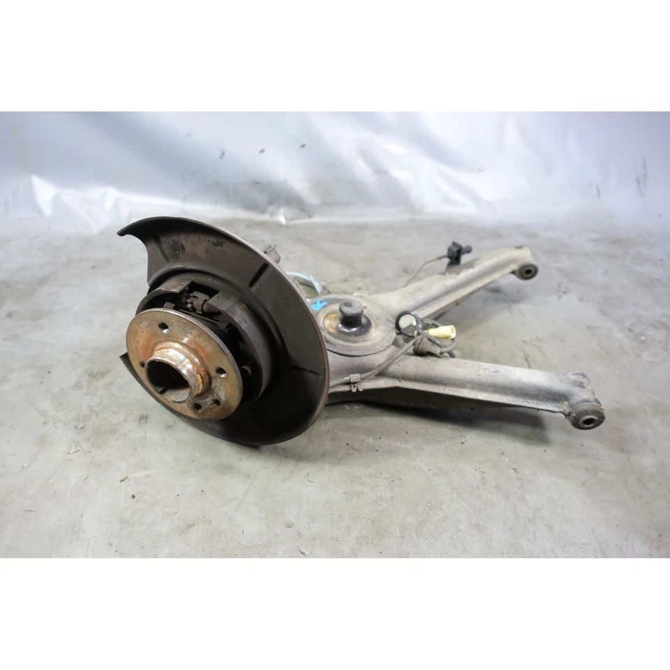 Brazo de control de arrastre trasero derecho BMW E30 serie 3 fabricante de equipos originales de fábrica 1986-1993 Foto 3 de 4