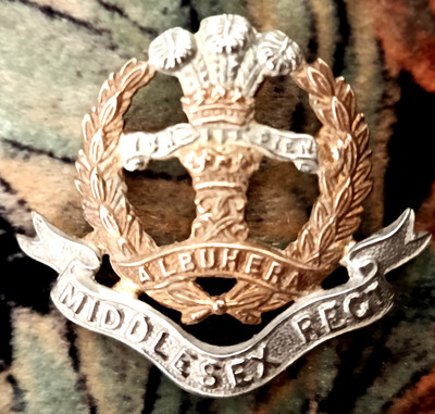 ICH DIEN Je Sers & ALBUHERA Middle Sex Regiment Cap Badge Badge Headdress 1940 44