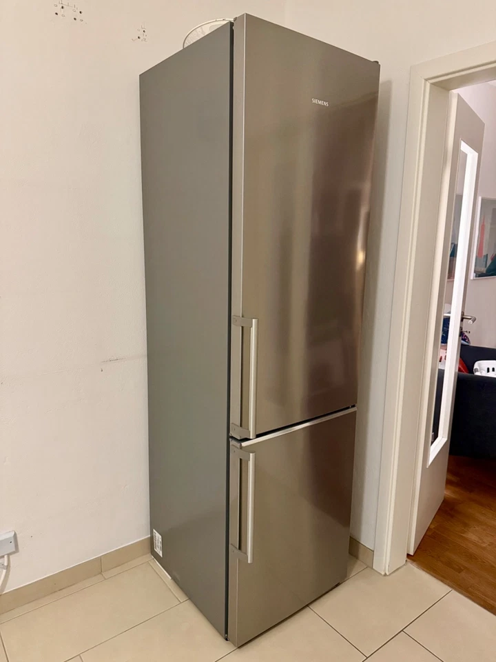 Siemens KG39NAIAT Kühl-Gefrierkombination - leise & energieeffizient A