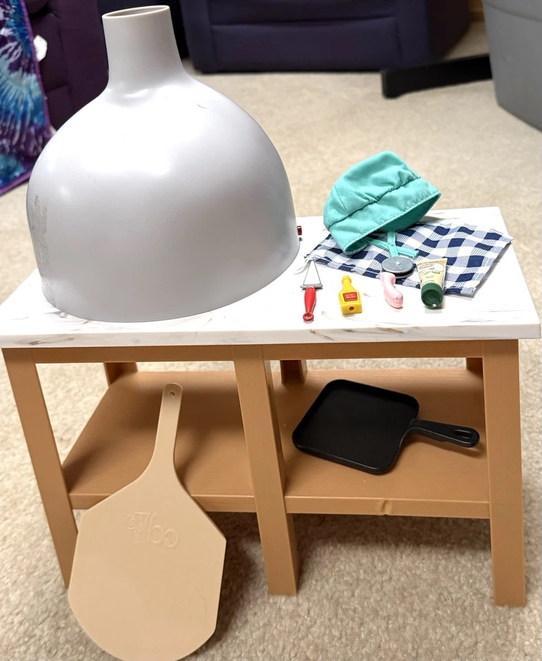 Lote enorme! Forno de pizza American Girl/OG, acessórios, aventais, torta, condimentos - Imagem 3 de 4