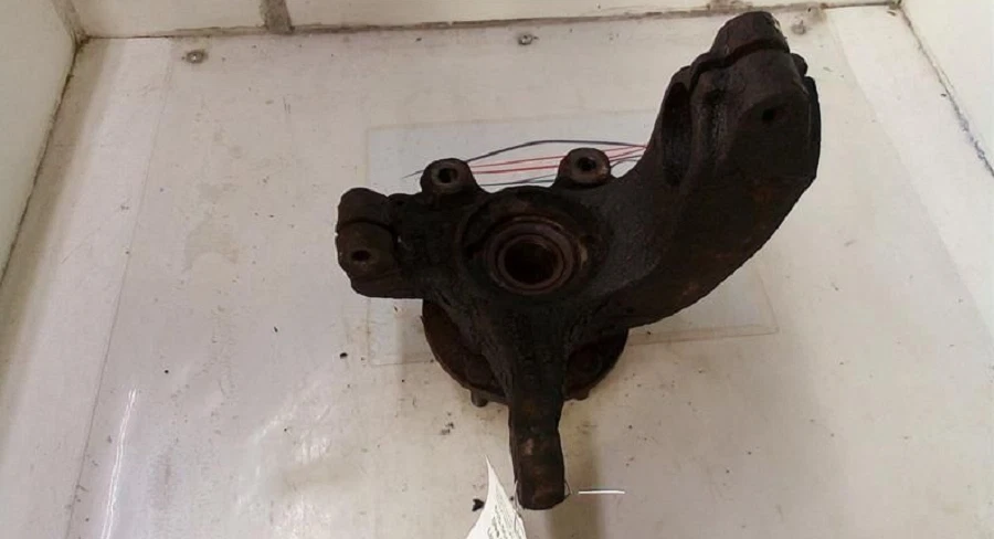 Mazda 2005-2006 3 pasajeros husillo delantero derecho nudillo OEM Foto 2 de 4