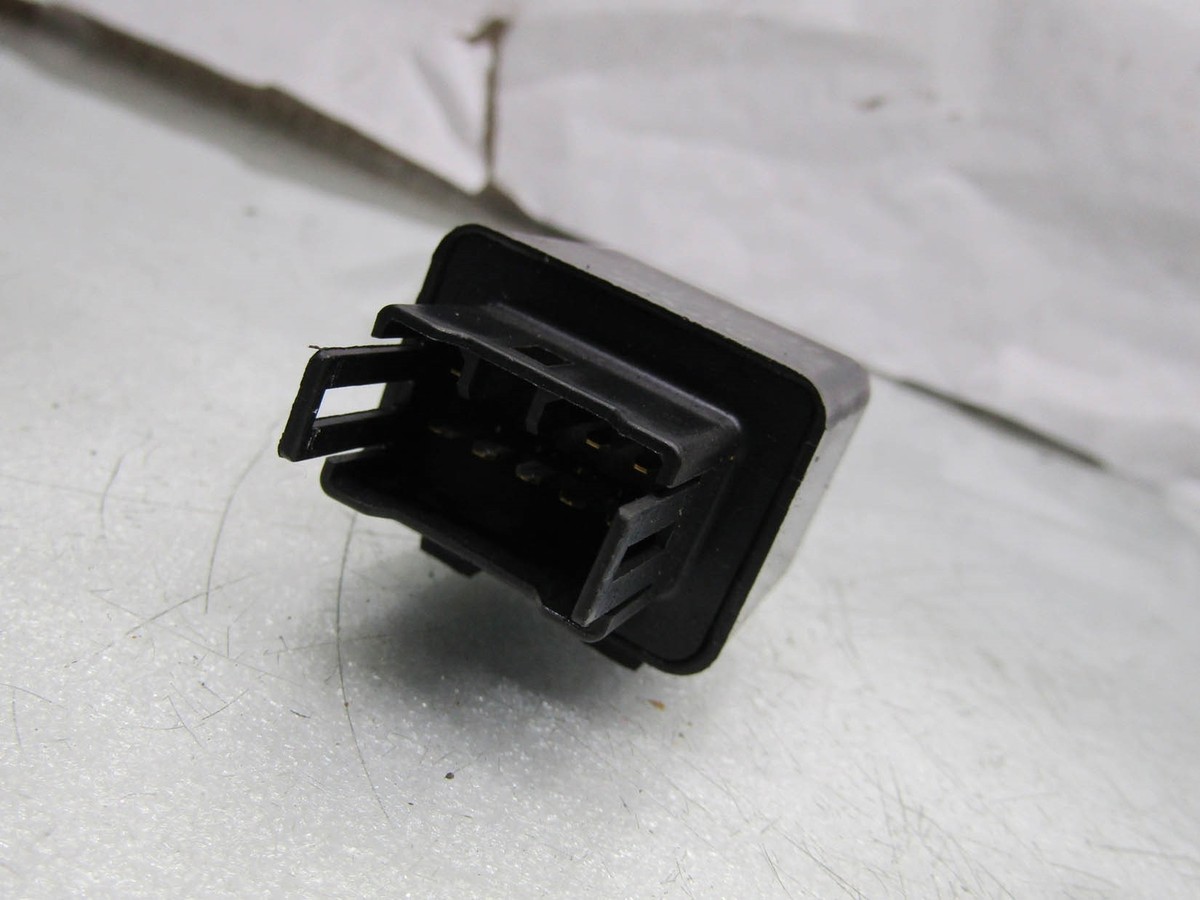 Mitsubishi Delica L400 94-97 2.8 black relay MB543647 . | eBay