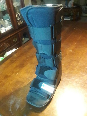 XCel Trax DJO Global Walking Boot  Adjustable  Foot Brace Size Med