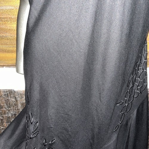 Adrianna Papell Embroidered Asymmetrical Hem Black Midi Dress Size 14 New - Picture 5 of 17