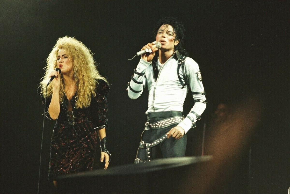 MICHAEL JACKSON in concert, 'Bad' 1988! ~ 120 EXCLUSIVE PHOTOS
