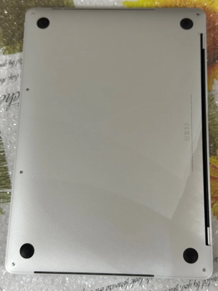 Apple MacBook Pro 13,3" (512GB SSD, Intel Core i5 1.4 GHz, 8 GB) grigio Siderale, foto 3 di 5
