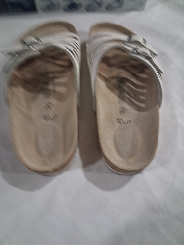 Sandalias Birkenstock Granada Talla 36 EE. UU. 5 Cuero 2 Hebillas Blanco - Imagen 5 de 9