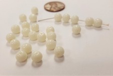 300 VINTAGE JAPANESE 1950's CHERRY BRAND GLASS CREAM 6mm. ROUND BEADS 4708