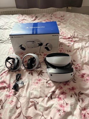 PlayStation VR2 für PS5 + RGB Ladestation