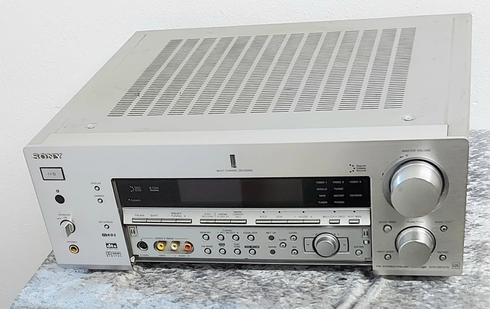 Sony FM Stereo/FM-AM Receiver STR-DB1070